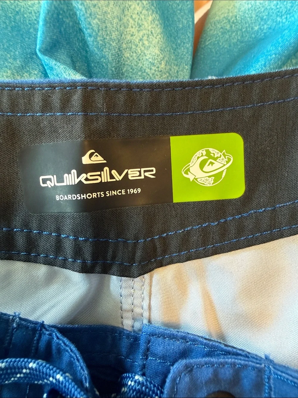 Quiksilver men board